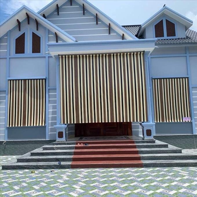 Đơn vị chuyên lắp đặt Bạt cuốn tại Hà Tĩnh.jpg